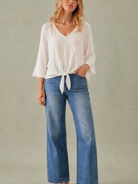 Leighton Blouse Size Medium